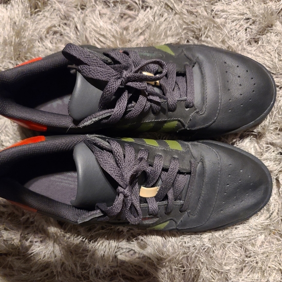 Adidas X Calabasas Yeezys customized - Picture 2 of 5